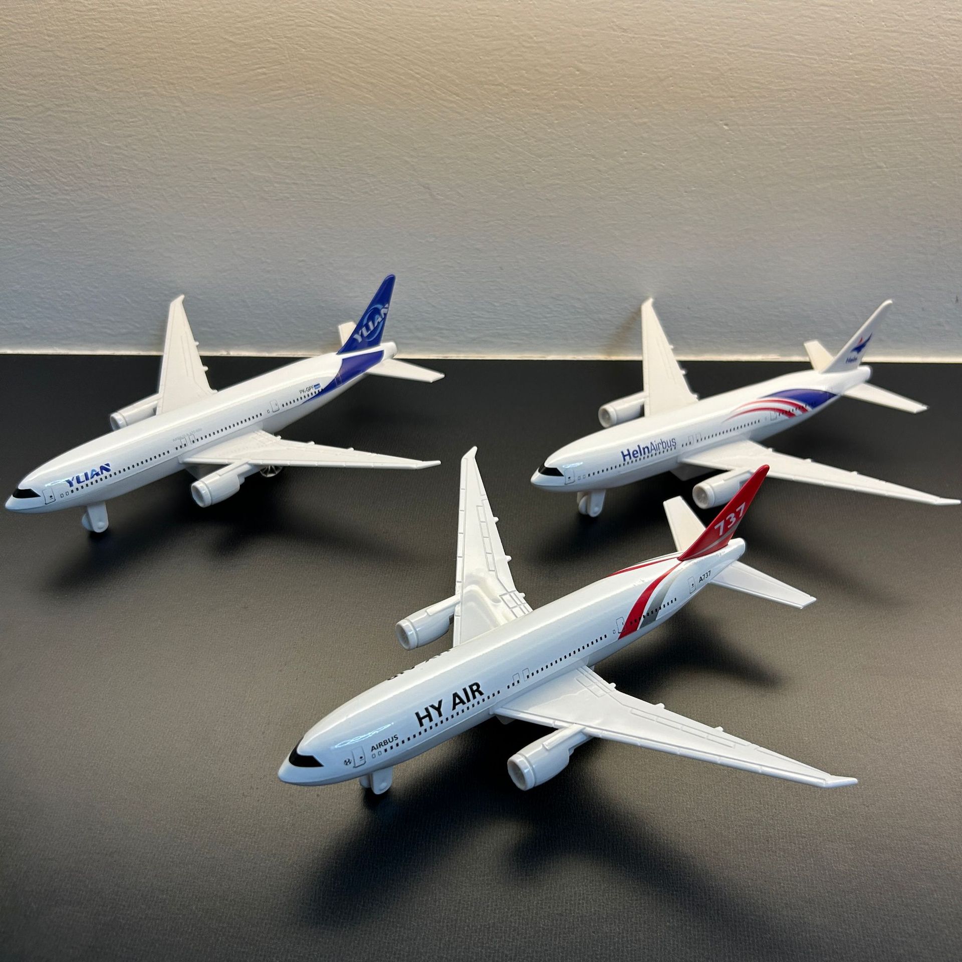 Model Airplane Plastic - Modèle d'avion miniature en alliage pour