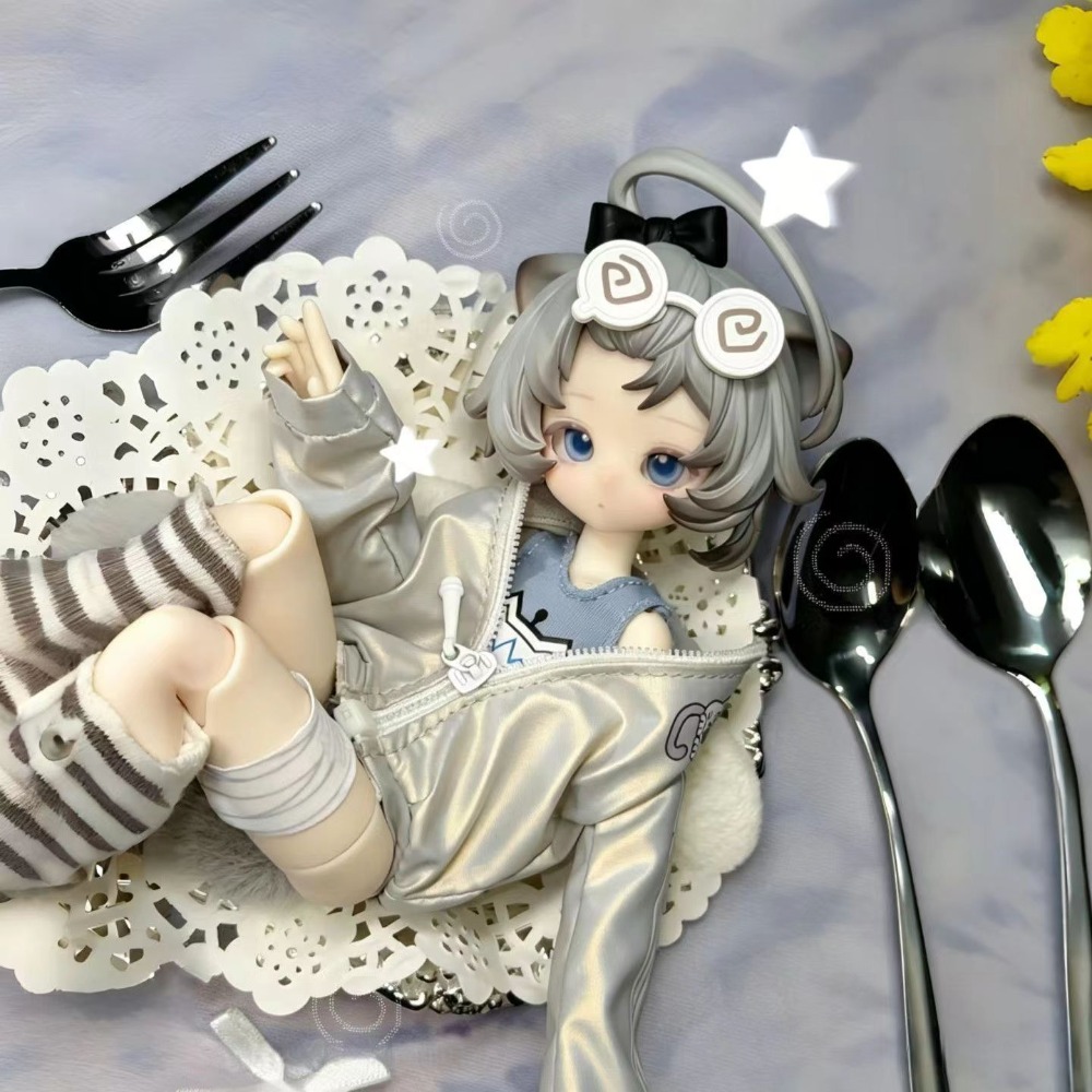 Inedible Doll Lunar Lore Meow  - Mystery Box Blind Bag avis et prix